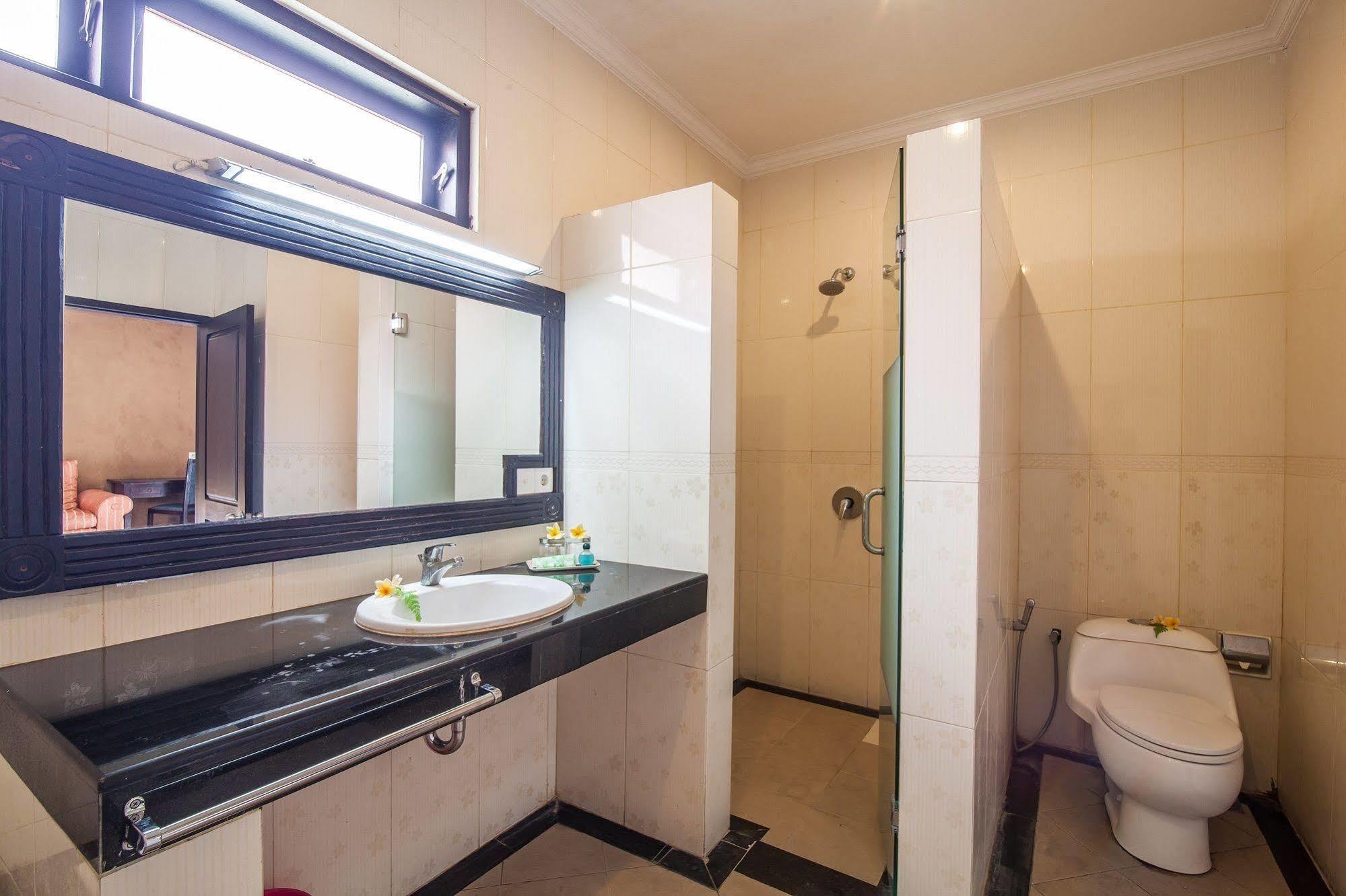 Puri Yuma Hotel 덴파사르 외부 사진